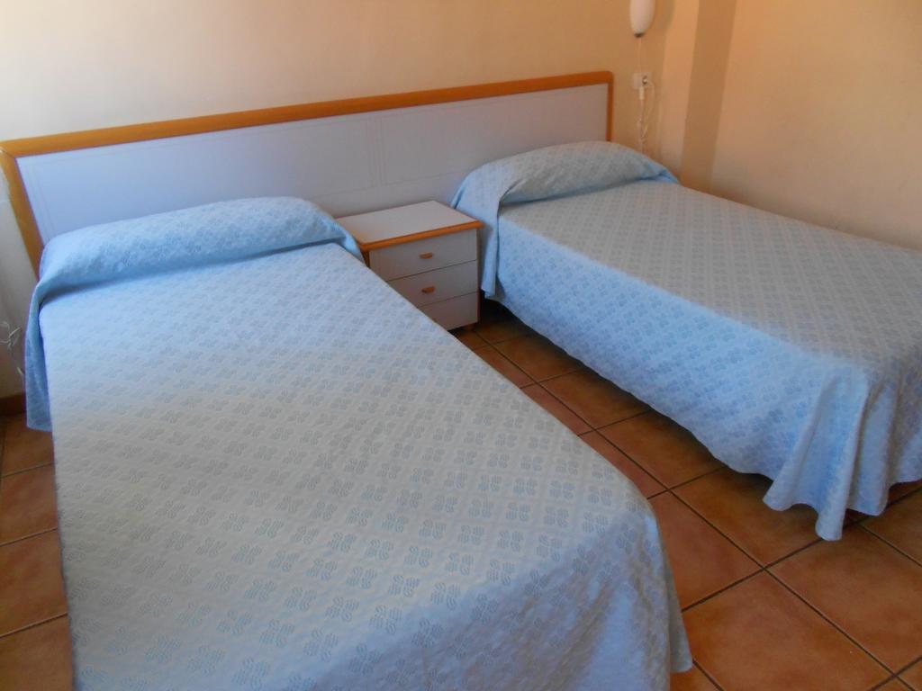 Pension Mova Santa Cruz de Tenerife Room photo